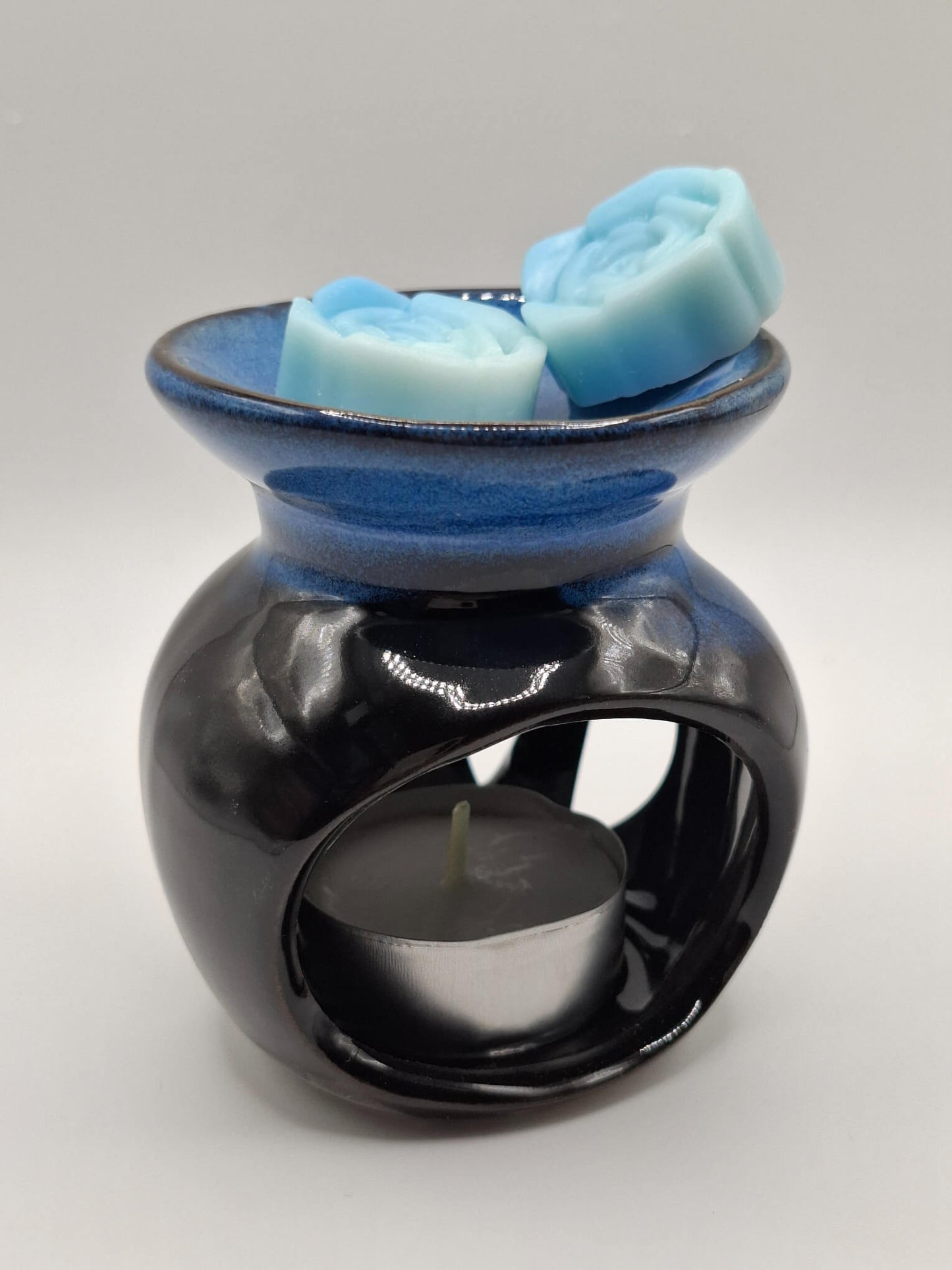 Μαύρος μπλε κεραμικός καυστήρας (αρωματιστής) χώρου για wax melts και αιθέρια έλαια.